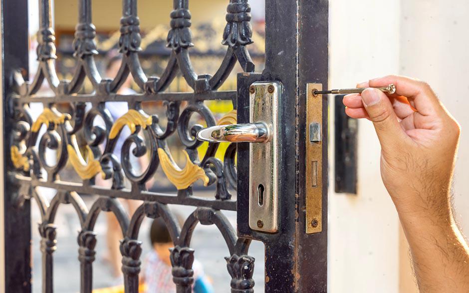 ouverture de porte claquée serrurier Fontenay-sous-Bois